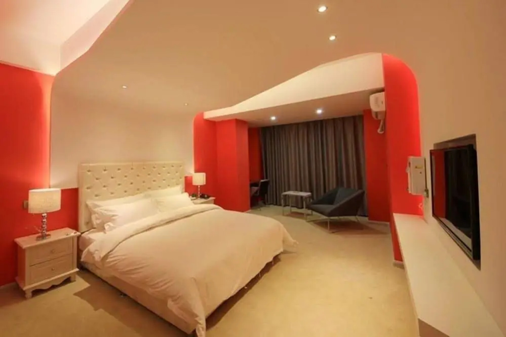 Luoyang Mubin Business Hotel