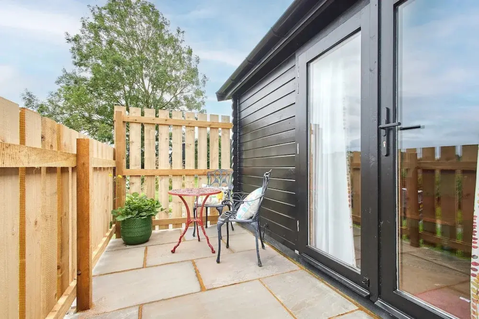 Host Stay Station House Cabin