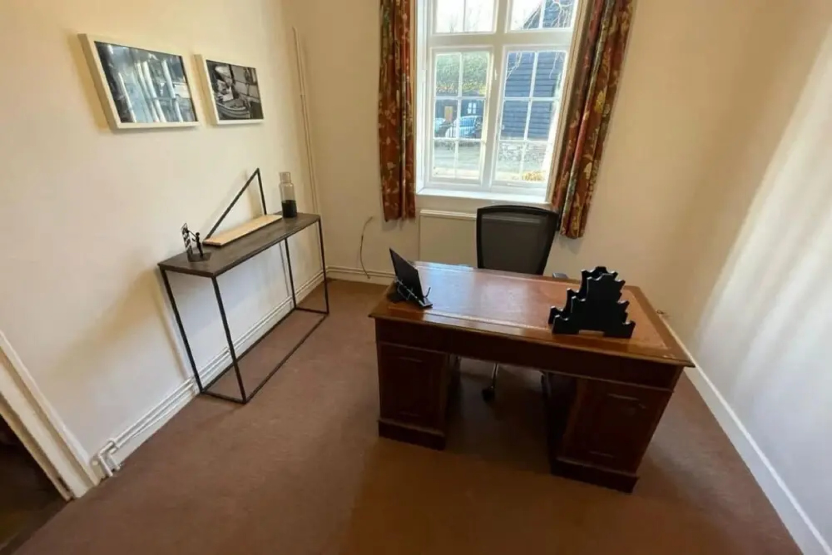 The Royal Retreat -elegant 7bdr With Garden
