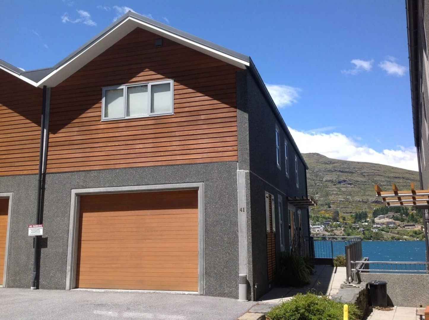 Luxury Lakefront Villas Queenstown
