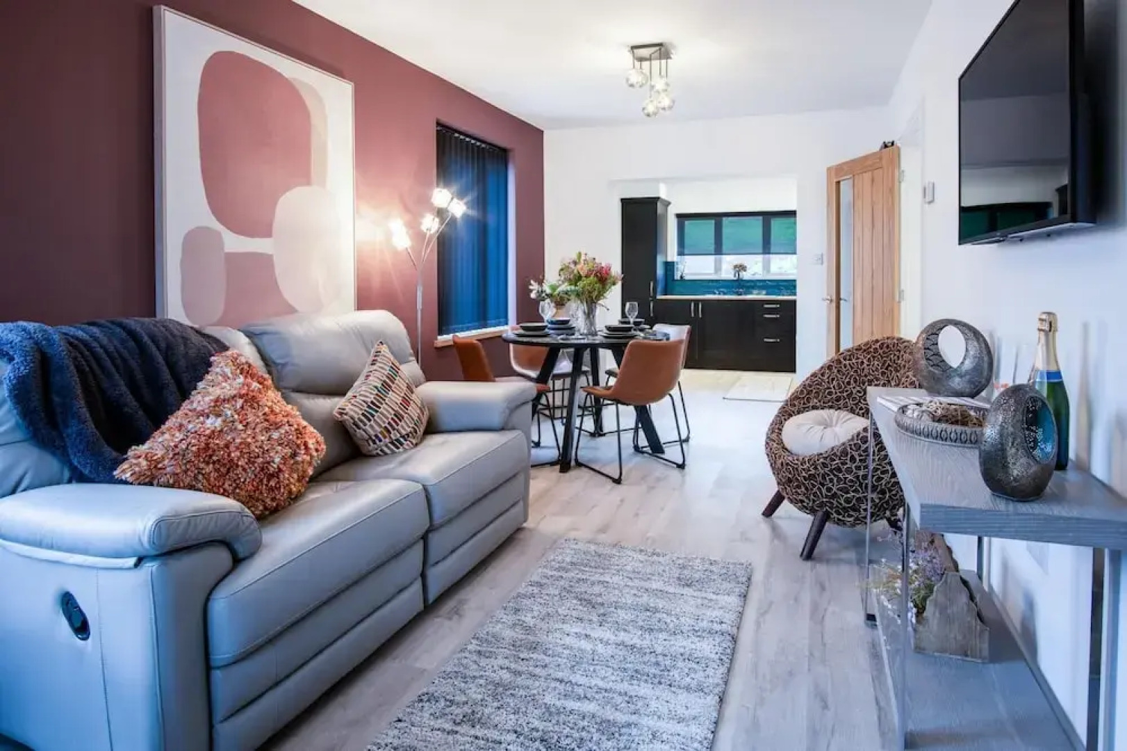 Wiston Street - 2 Bedroom Holiday Home - Pembroke