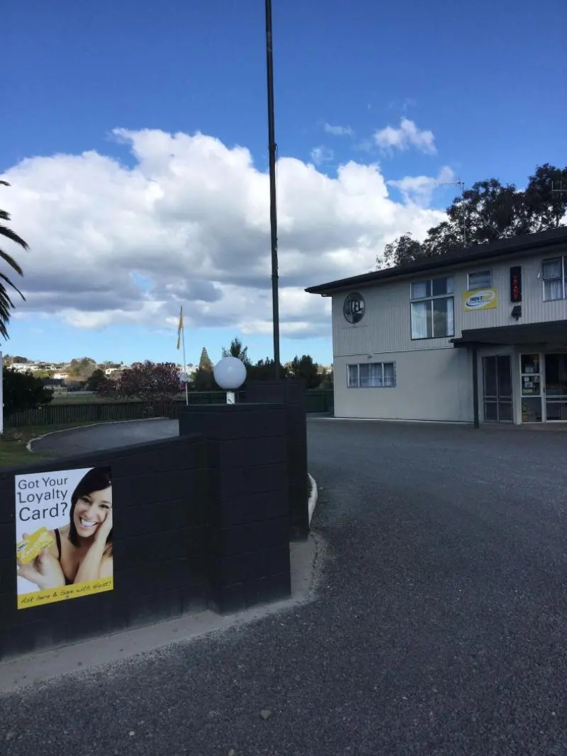 Thornton Lodge Motel