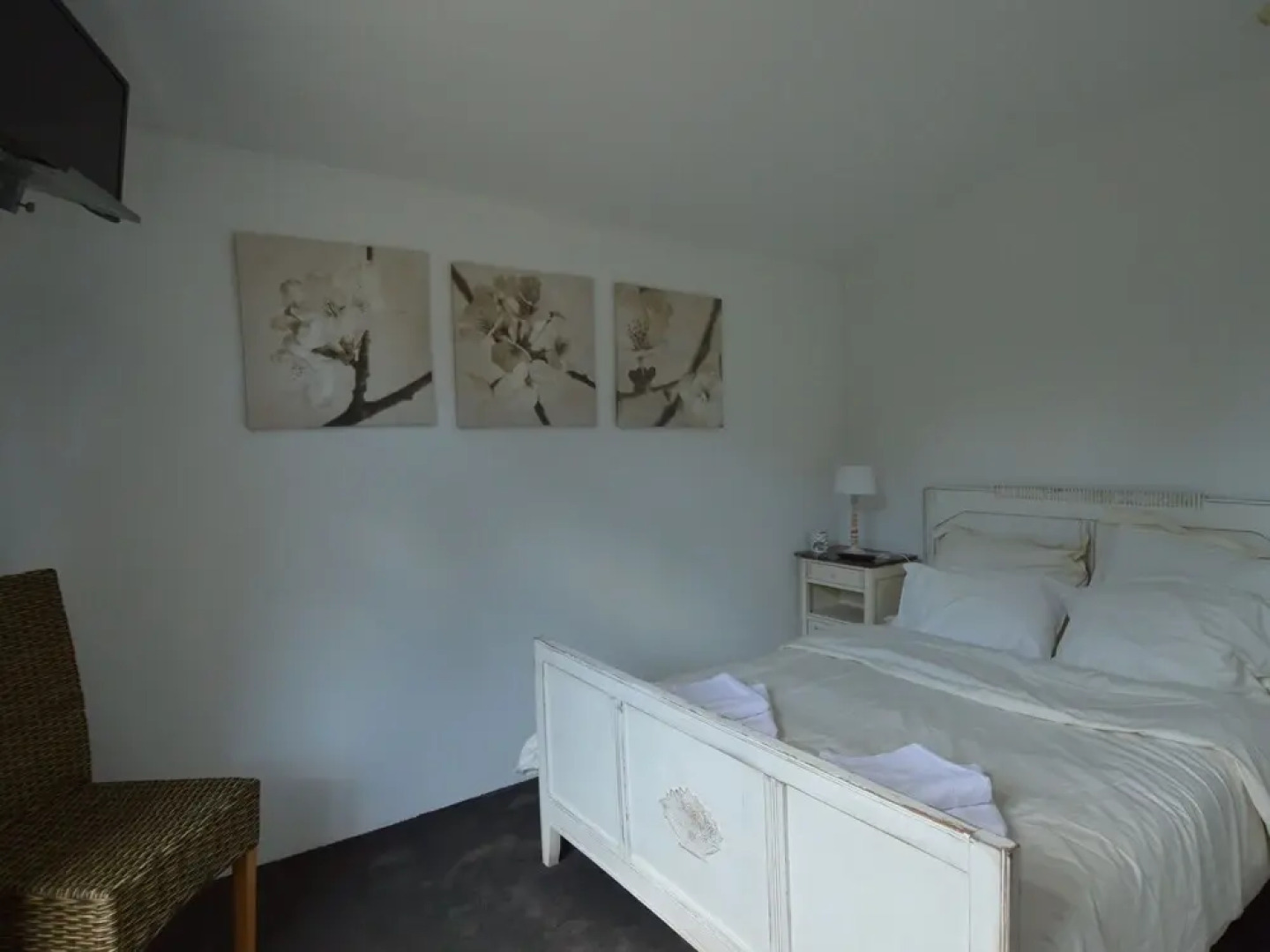 Fantastic House Lake Front, Pedalo Boats, Close to Spa