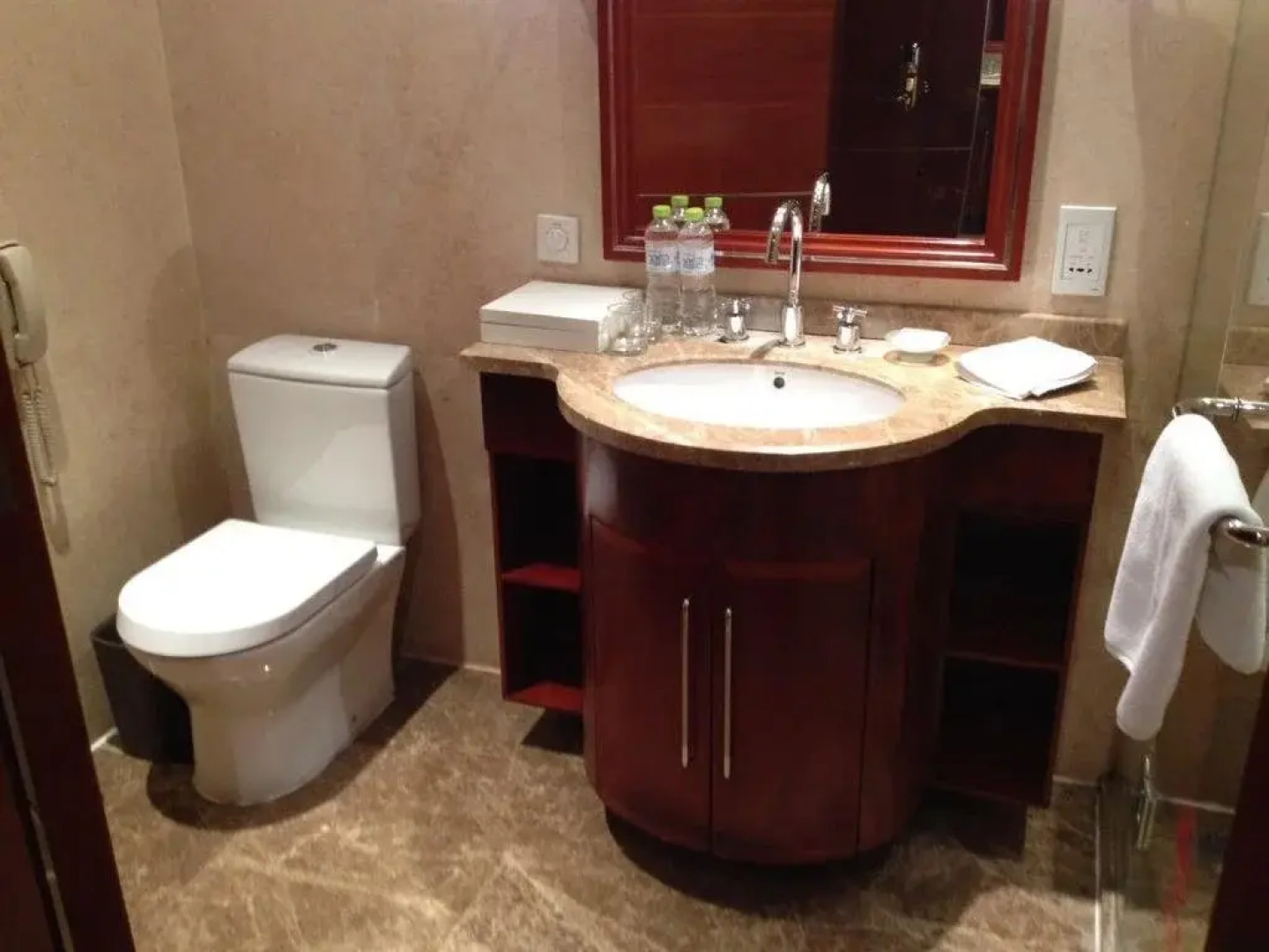 Imperial Court Hotel Gezhouba VIP Building