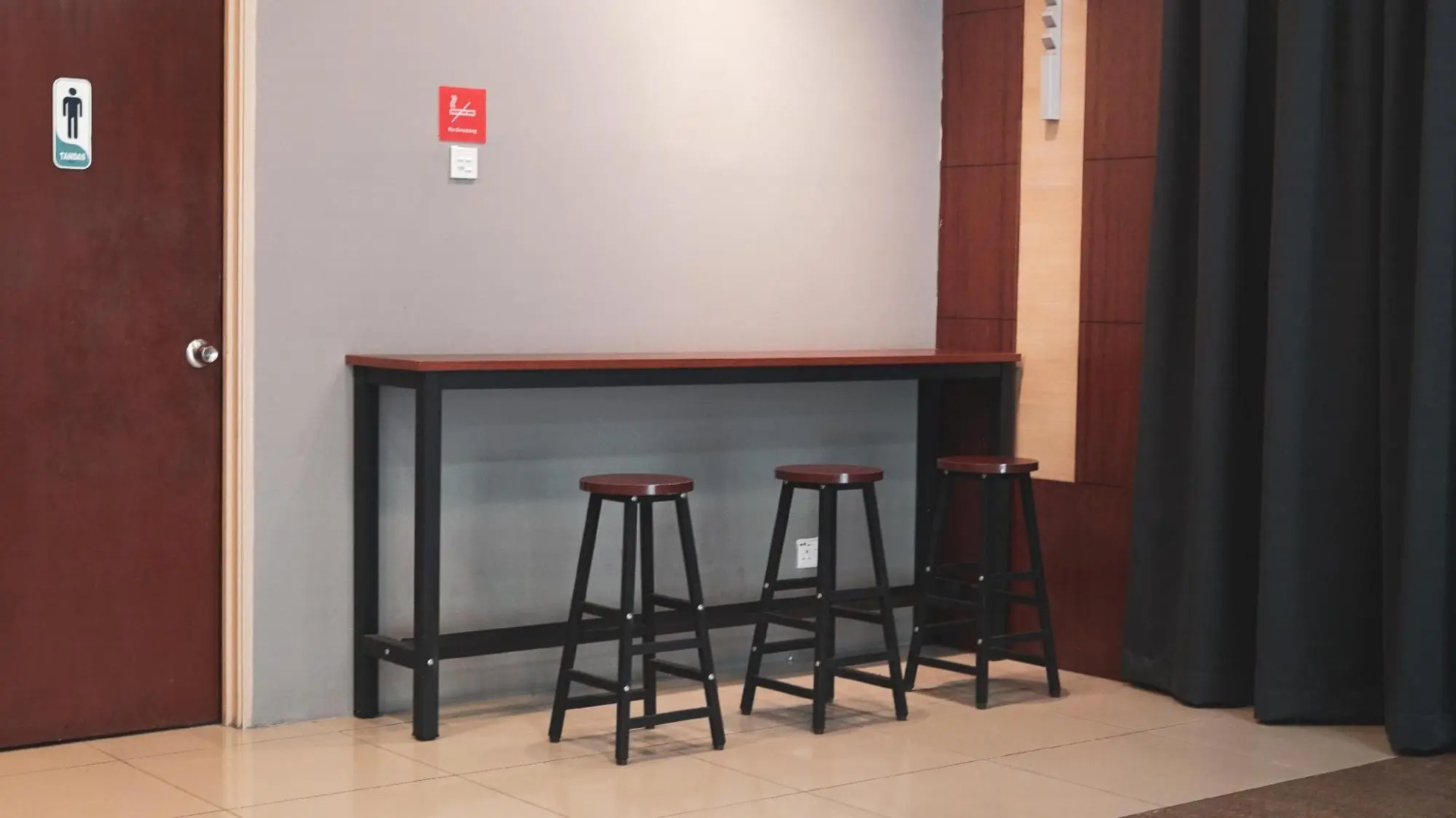 OYO 43955 N9 Business Hotel