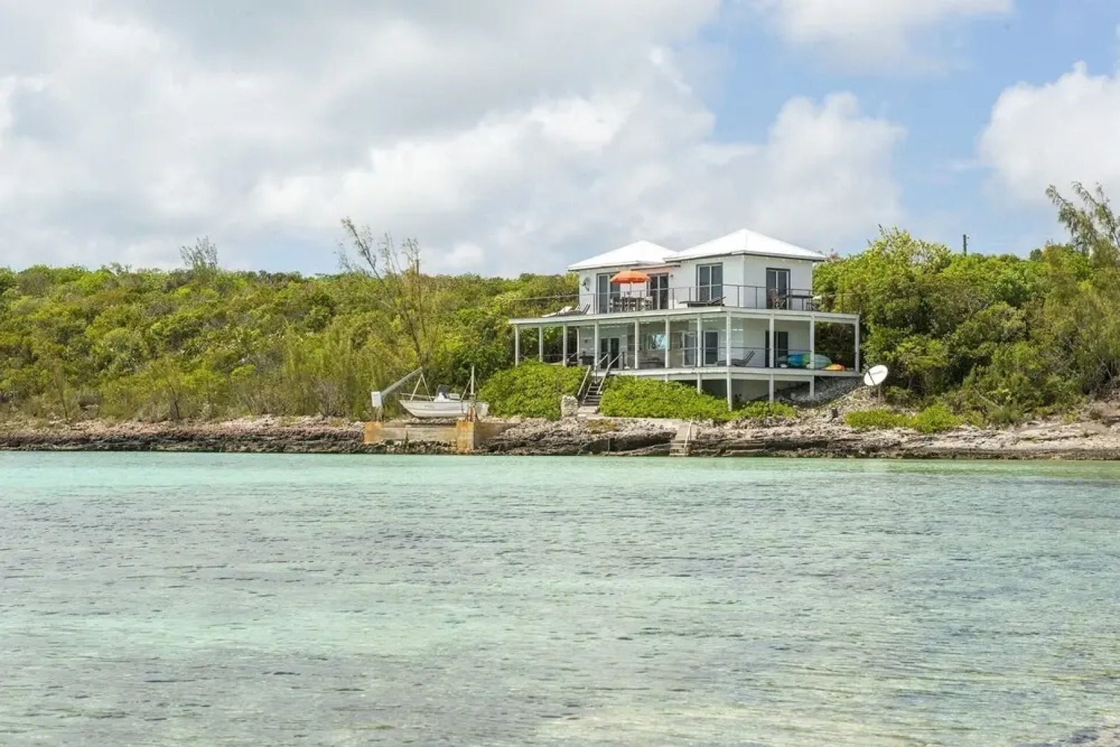 Touch Of Class Villa - A Caribbean Beachfront Home 3 Bedroom Villa