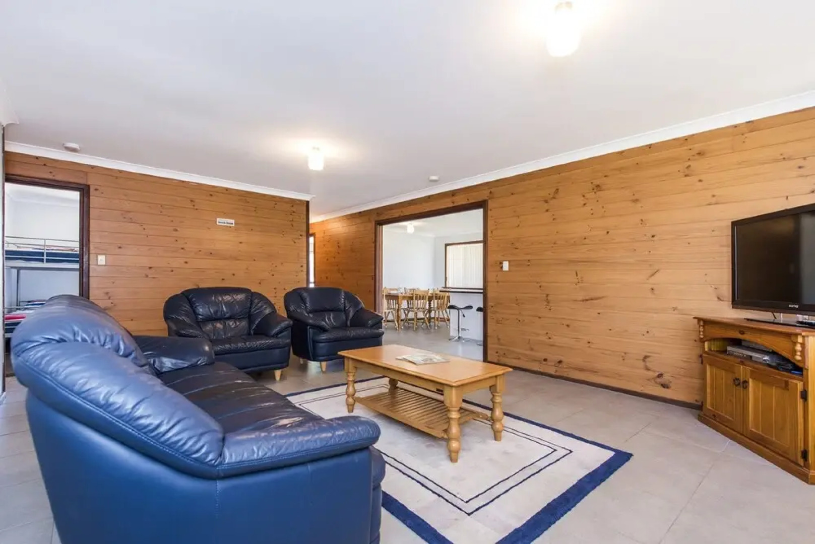 Back Beach Retreat - Pet Friendly