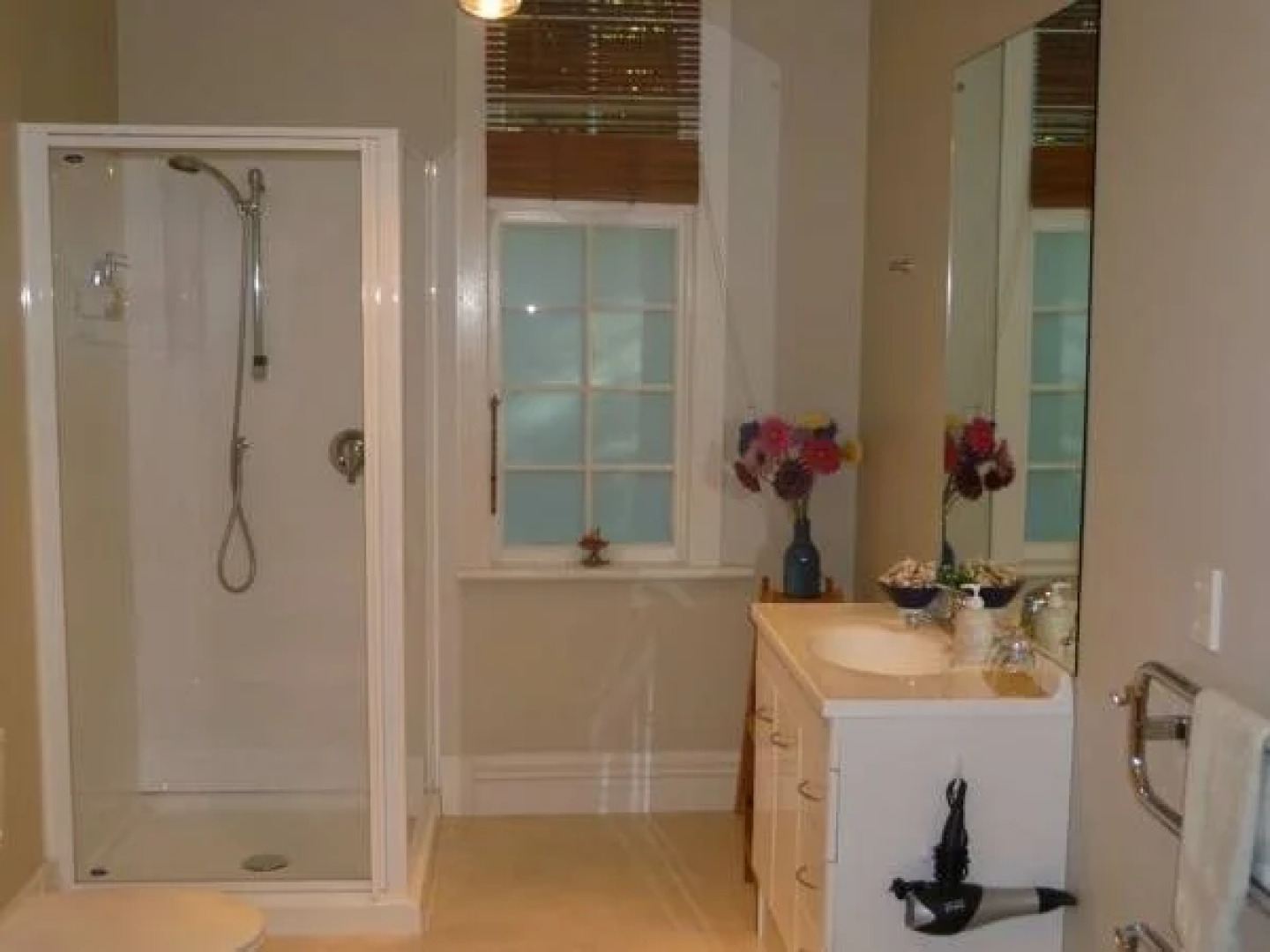 Hazel House Boutique Bed & Breakfast