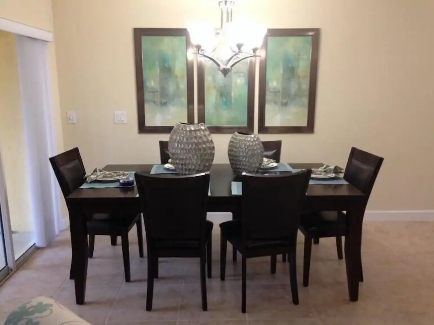 Paradise Palms by Home 2U