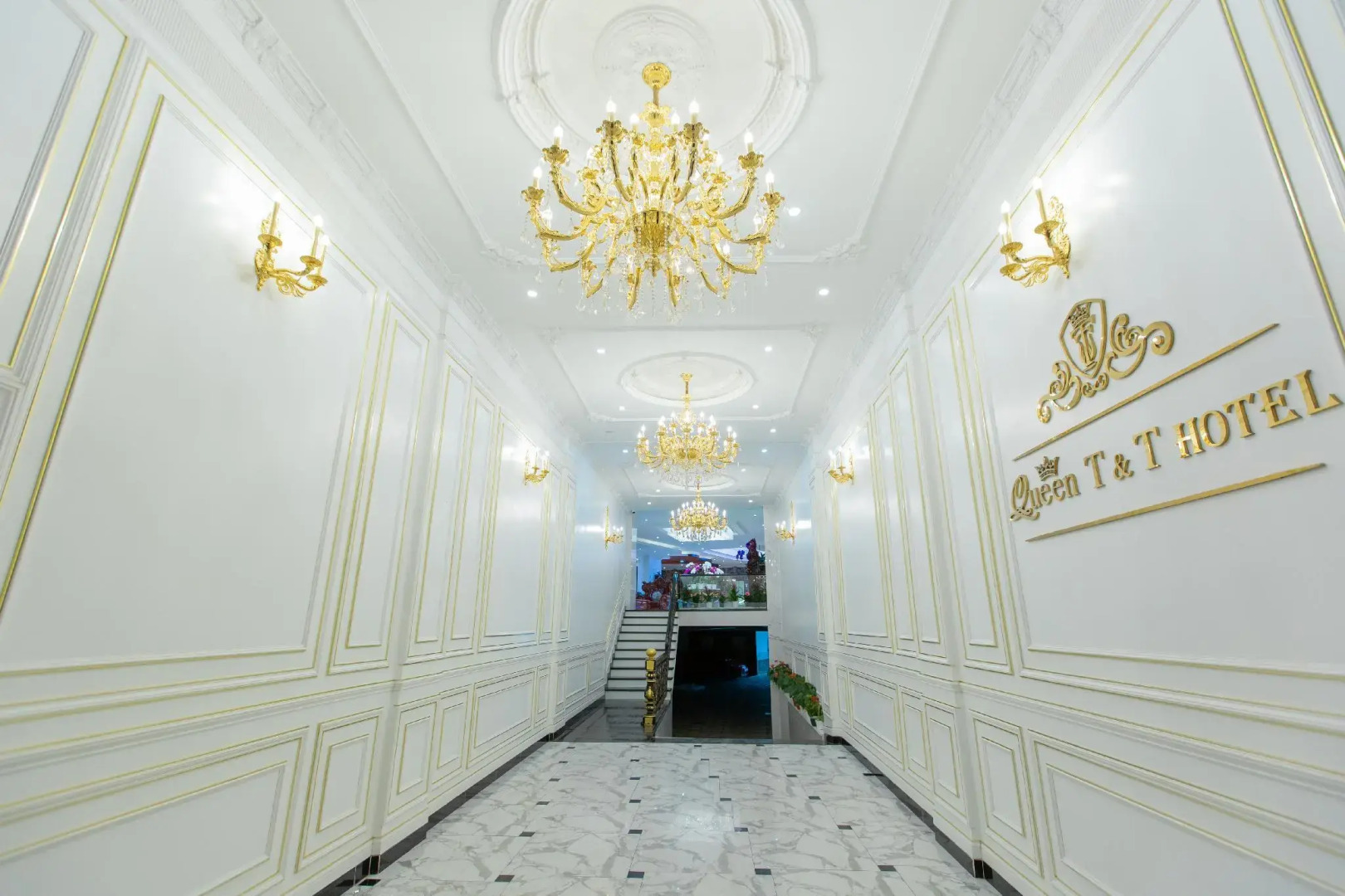 Queen T&T Dalat Hotel