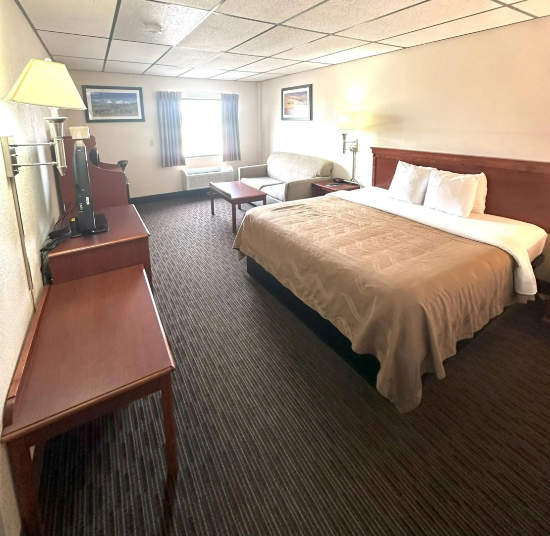 Sunflower Inn and Suites