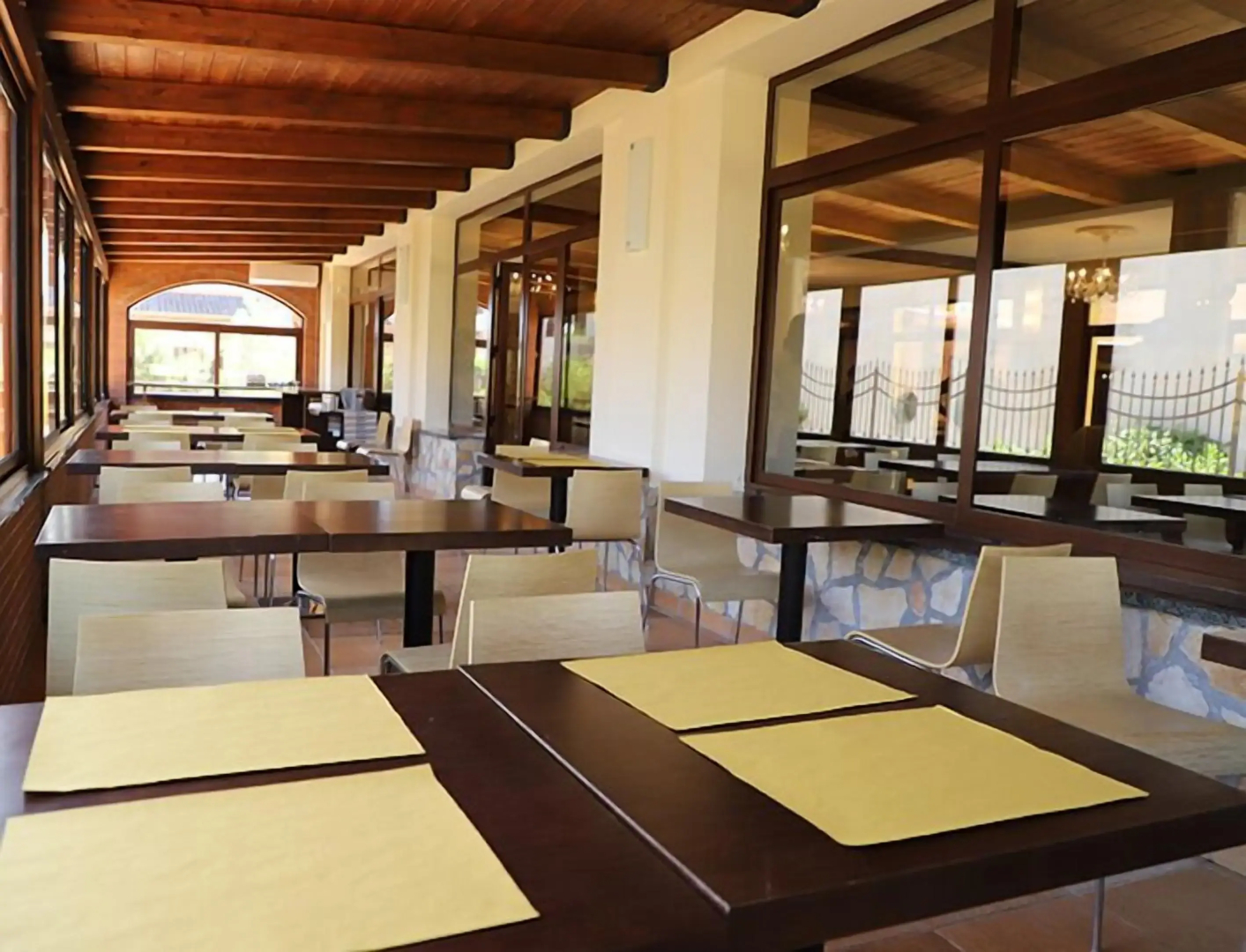 Laghi Room Only