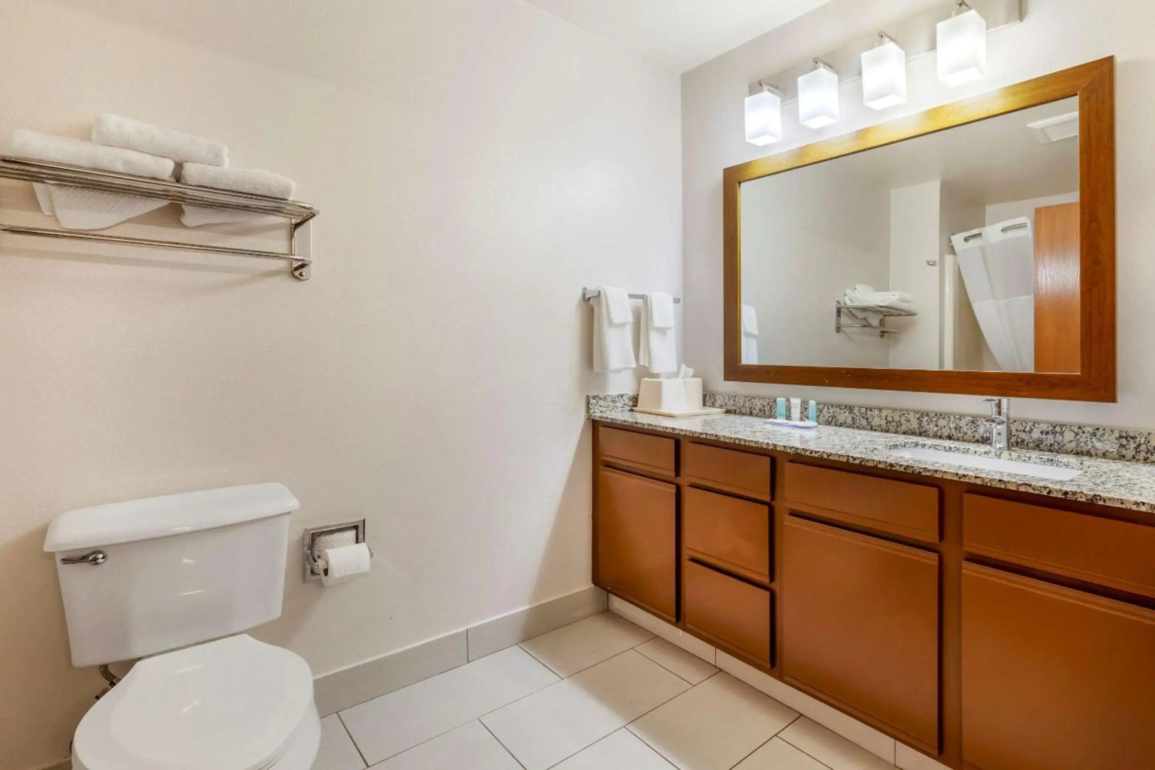 MainStay Suites Dubuque at Hwy 20