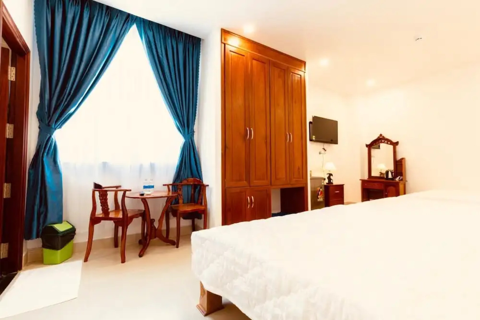 Tuyet Hien Hotel
