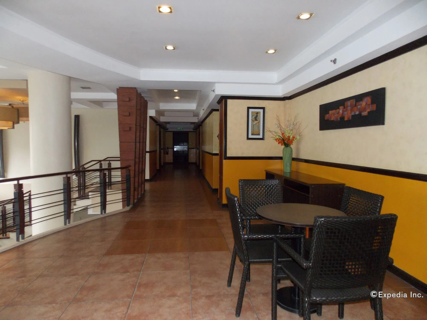 MO2 Westown Hotel Bacolod - Downtown