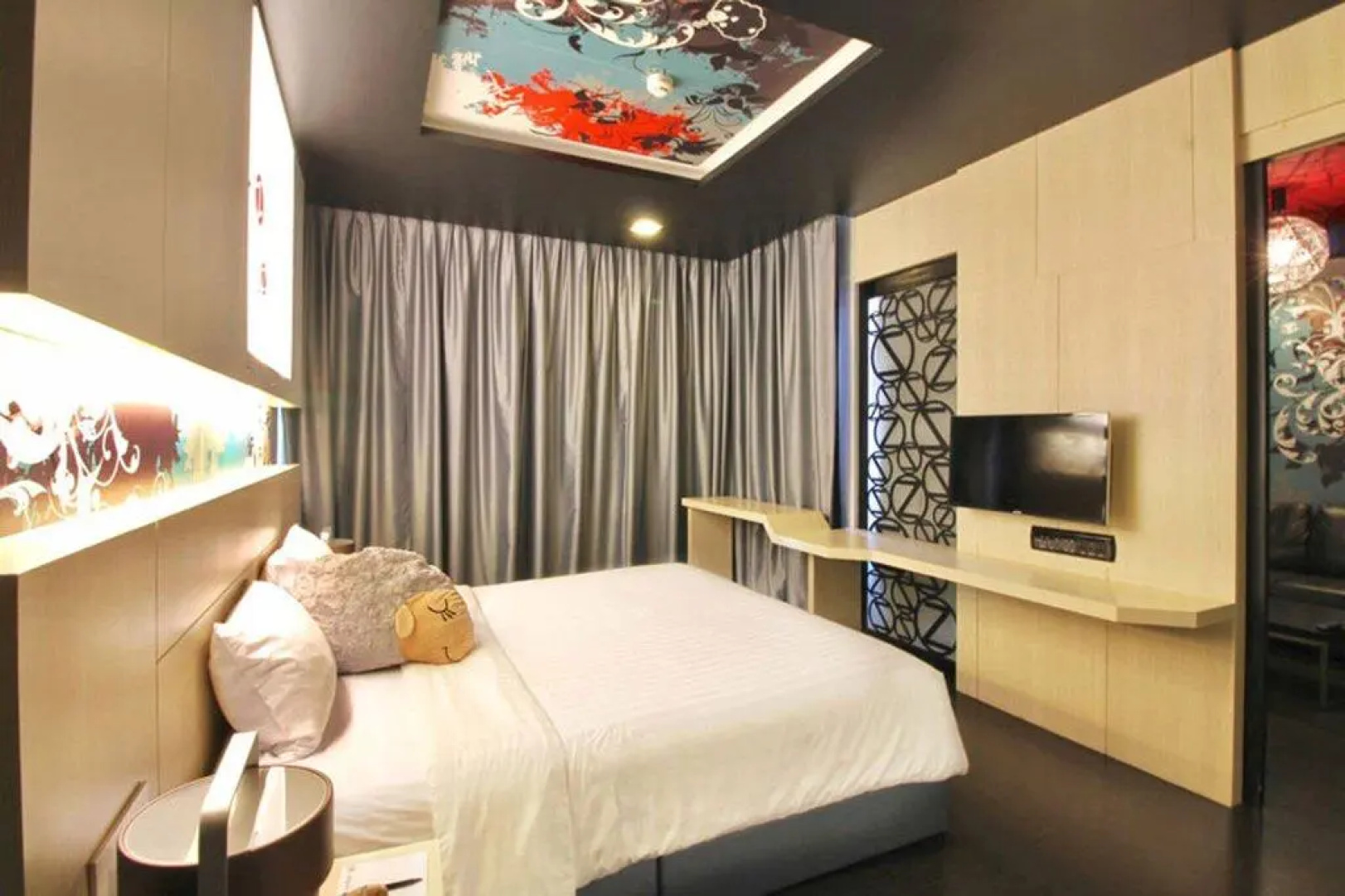 Sleep With Me Hotel design hotel @ patong