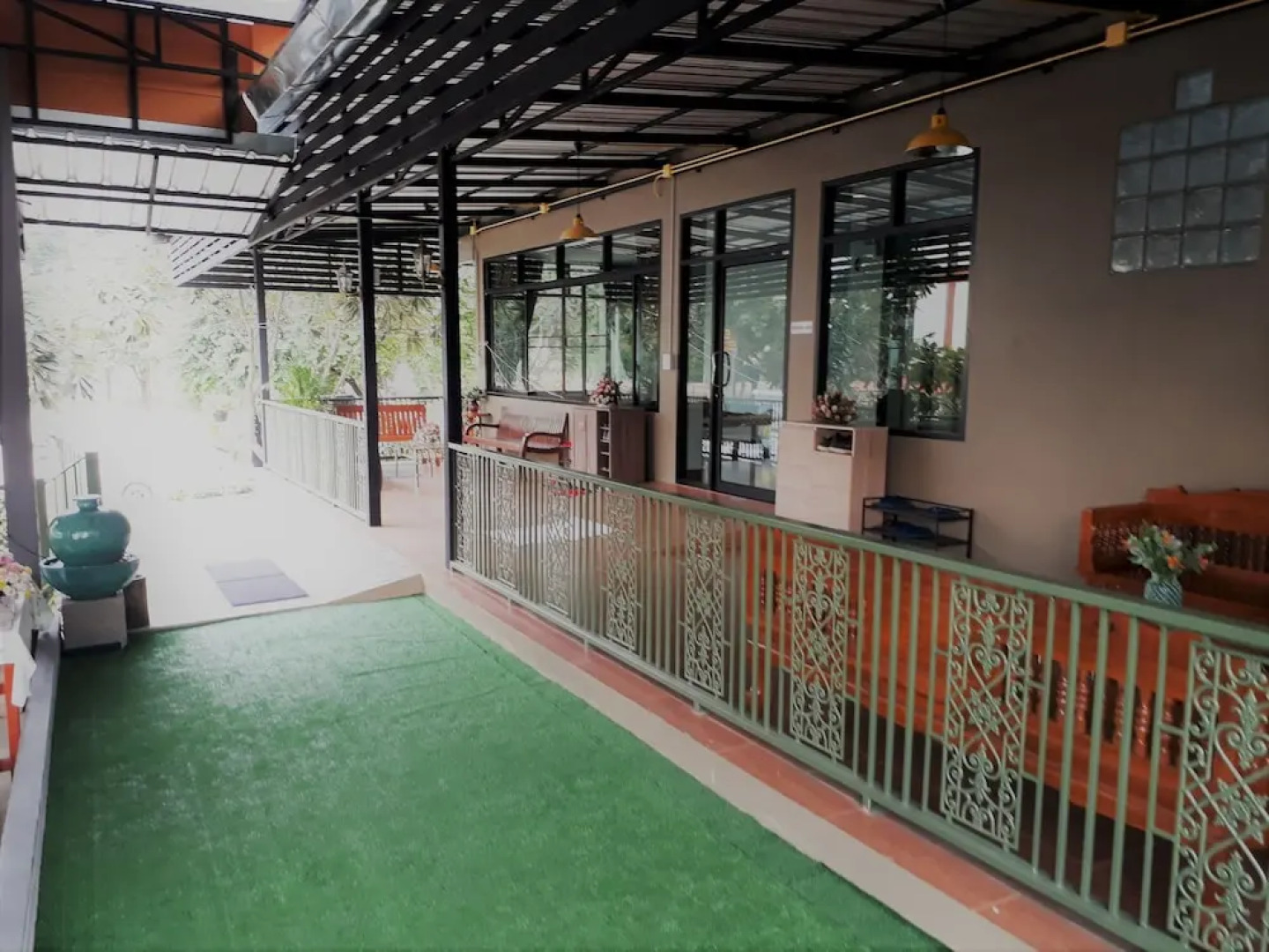 Chomthong Boutique House