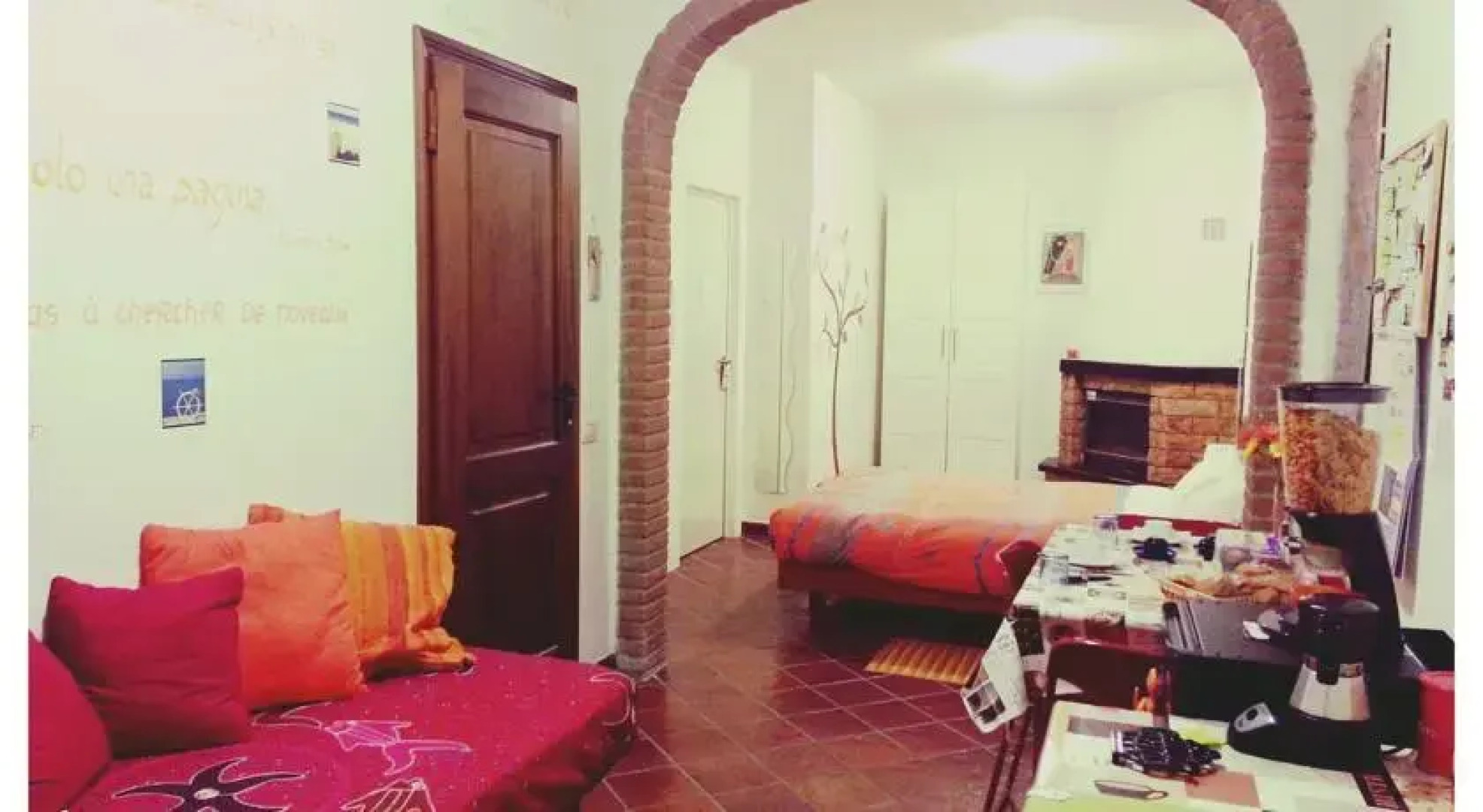 B&B La Donna Con La Valigia