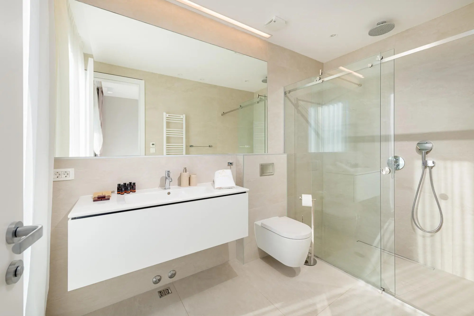 Anabel in Hvar with 4 bedrooms and 4 bathrooms