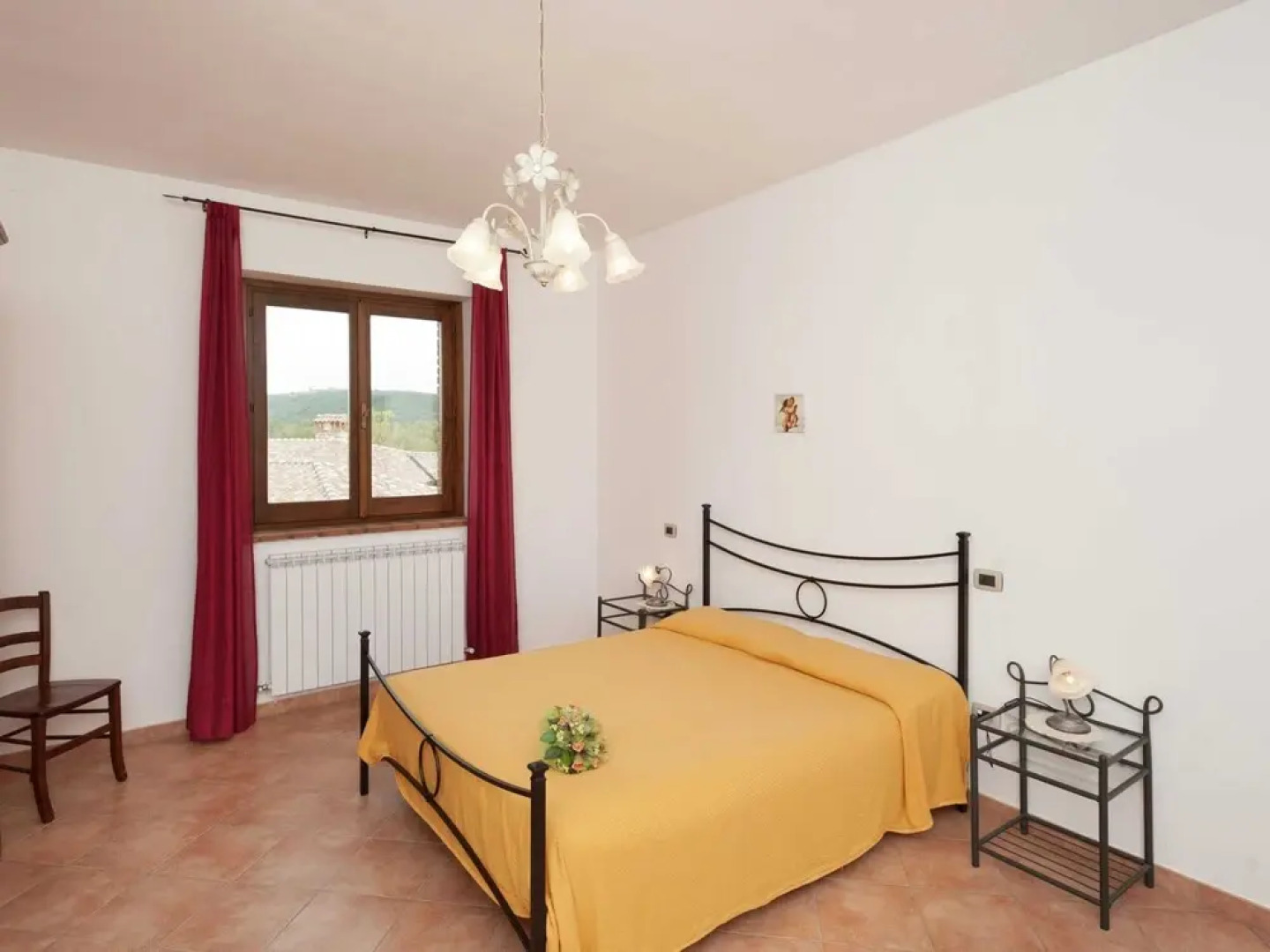 Farmhouse Near Lake Trasimeno With Pool