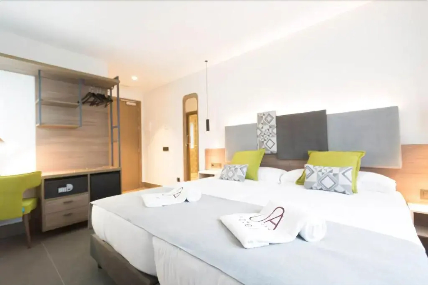 Hotel UrbanA +++ Tres Cantos