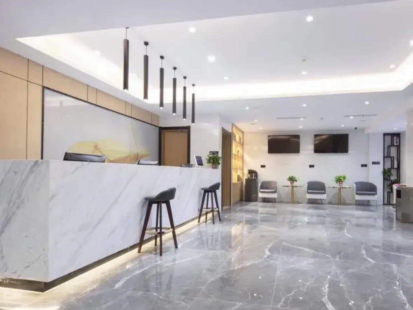 GreenTree Inn Express Shangqiu Beihai Road South Railway Station