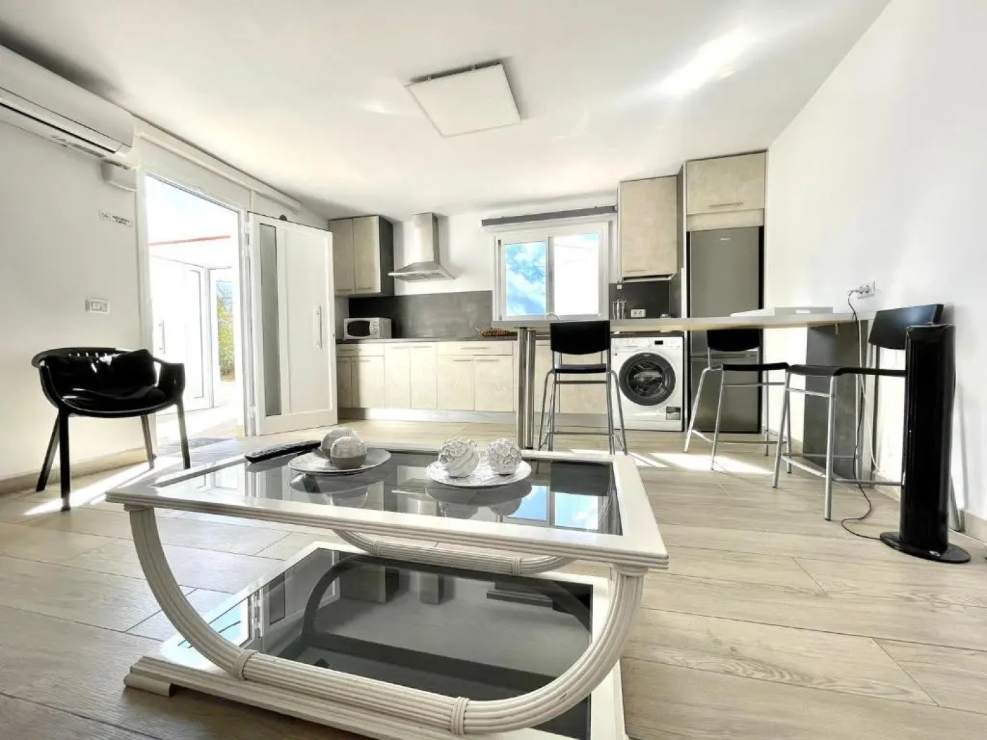 Two-Bedroom House 5, FreeWifi, AC, BBQ, Mountain View