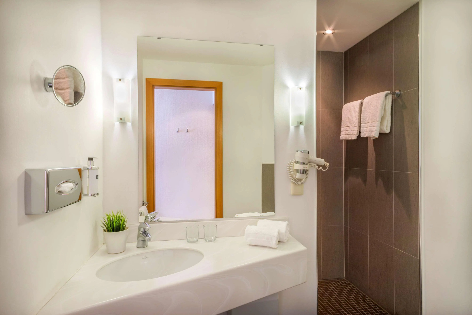 B&B HOTEL Krefeld-Süd