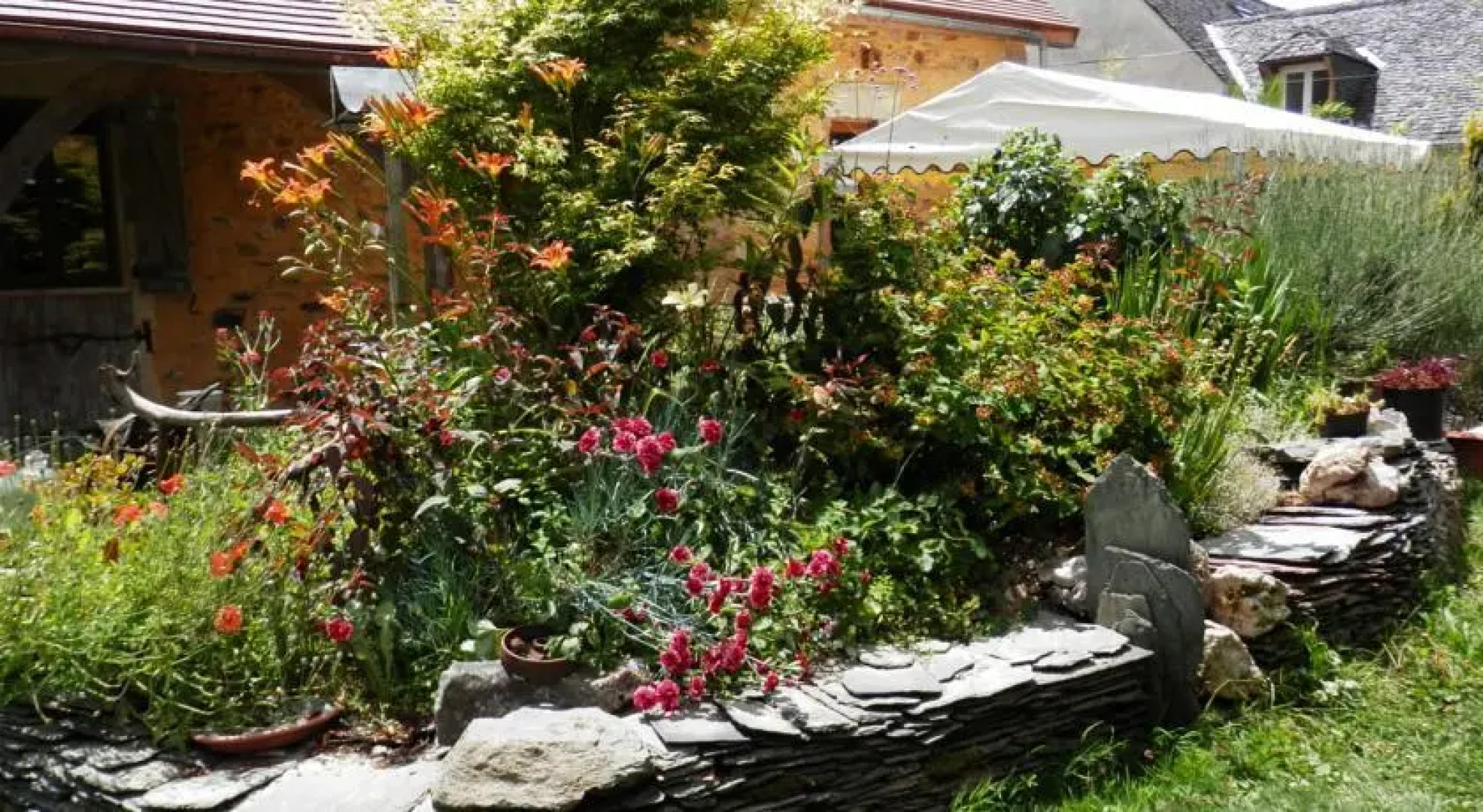 14th Century Arty Converted Barn