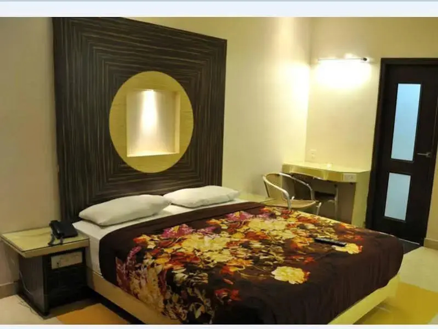 The Grand Park Hotel