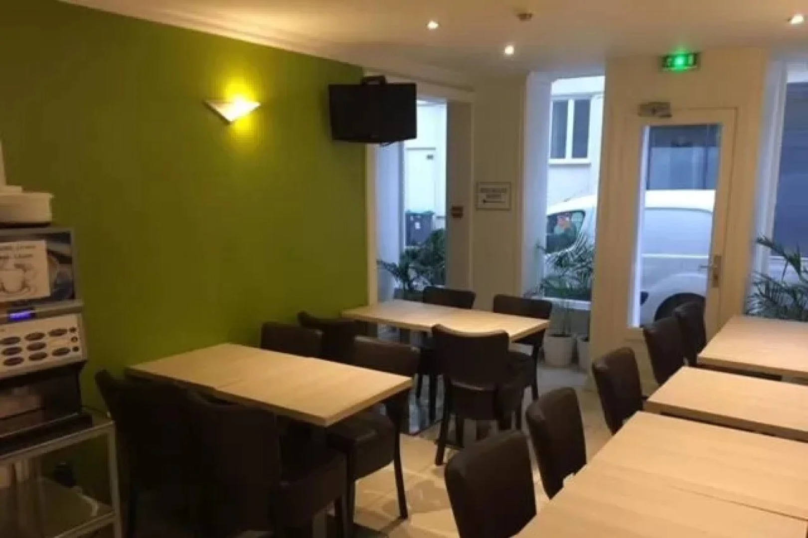 Mary's Hotel République