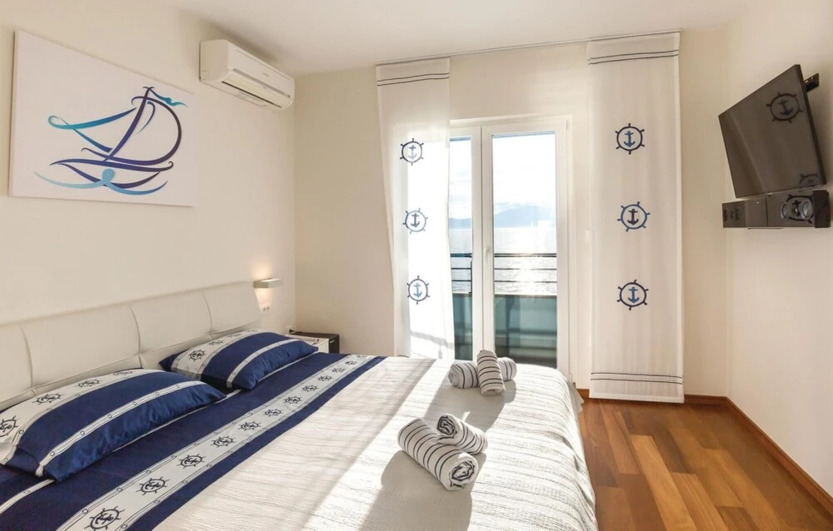 Stunning Home in Brist With Wifi and 4 Bedrooms