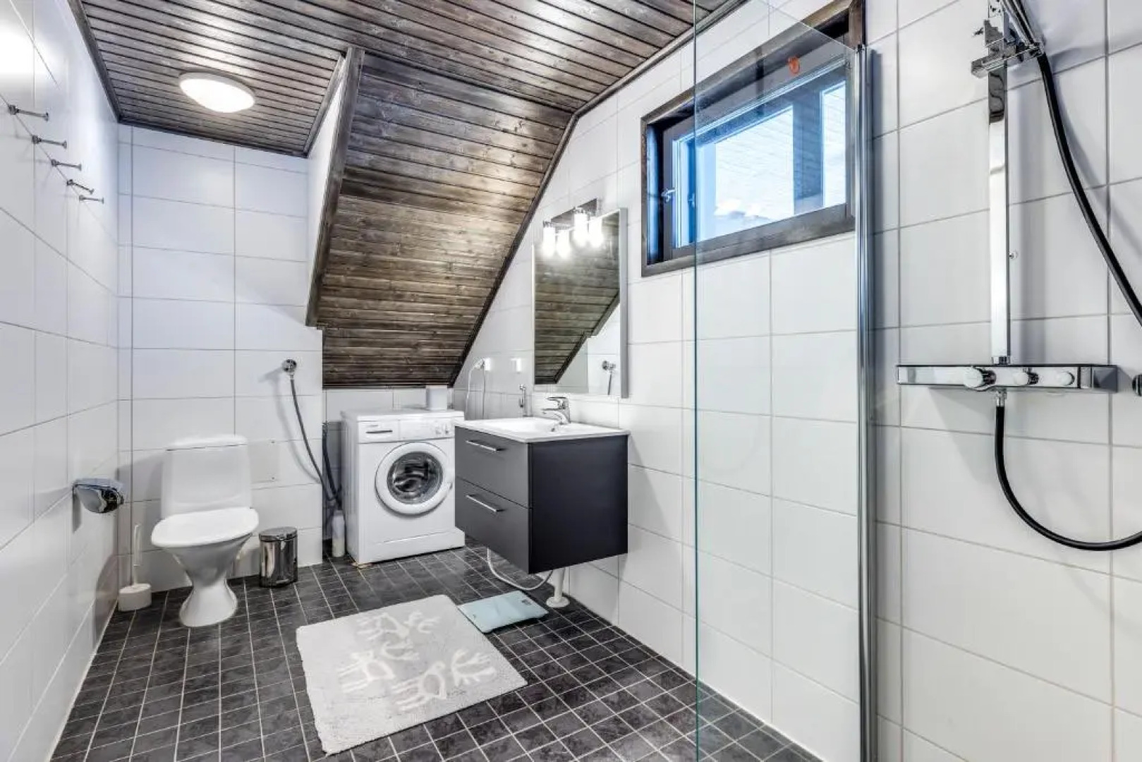 Suomu Chalet - two bedroom and loft for 8