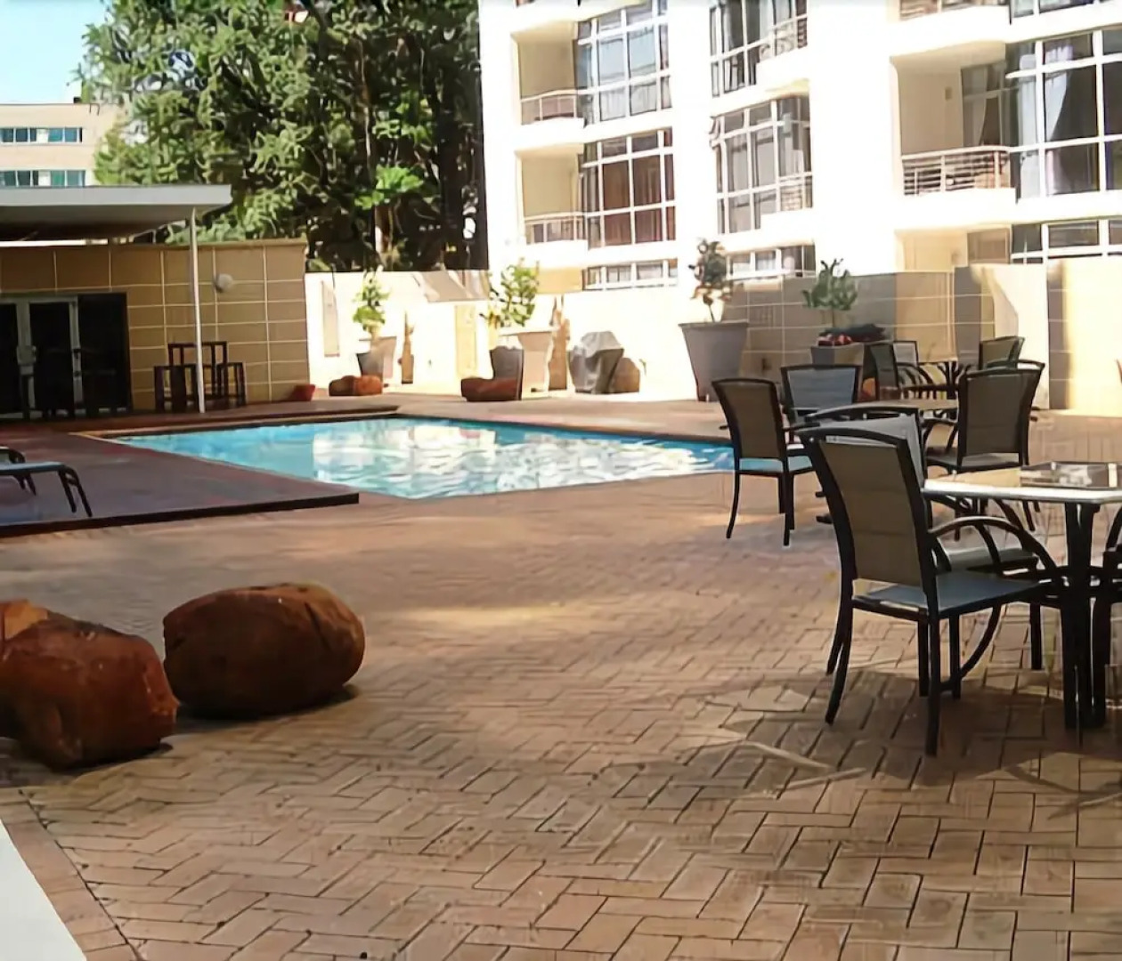 Sandton Grand Suites