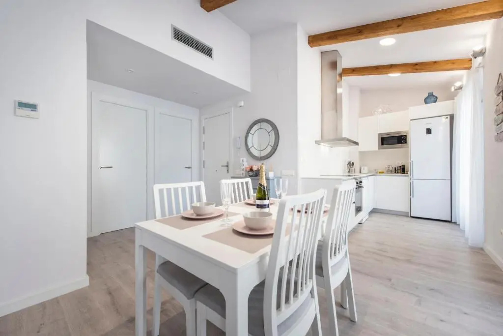 Lovely and bright apartment in the heart of Banyoles