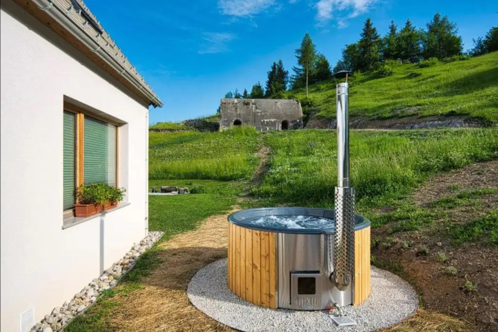 House On The Hill Wellness Chalet