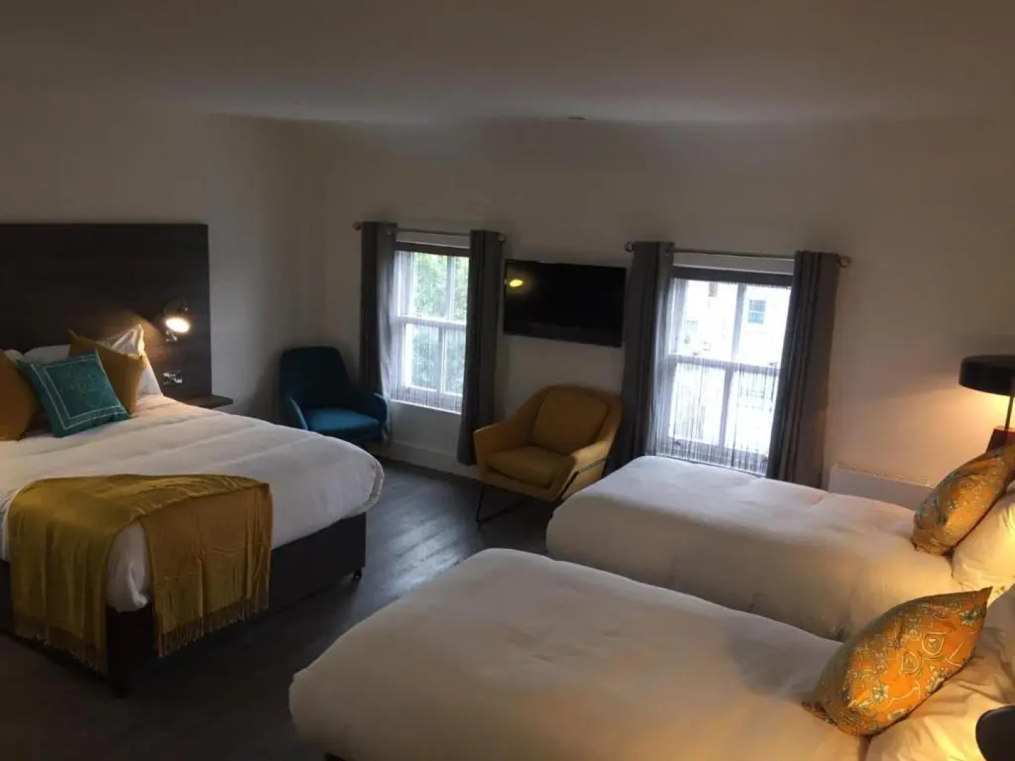 Base Accommodation Dingle