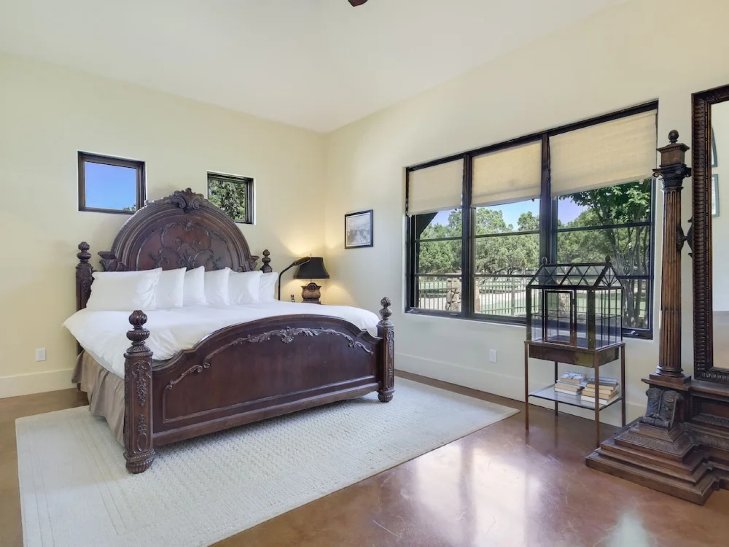 Sterns Estate #149387 4 Bedrooms 5 Bathrooms Estate