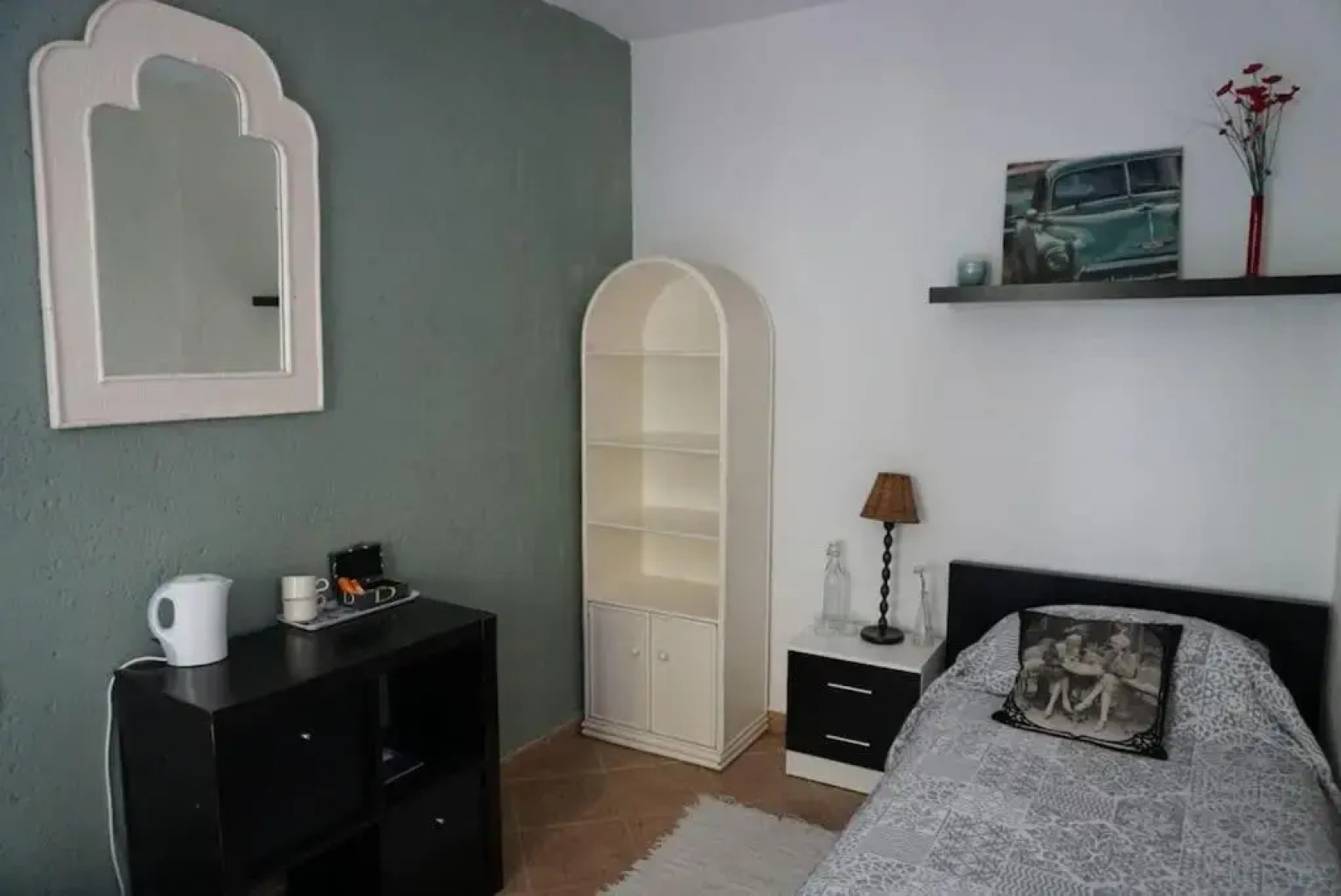 Eagles Nest - Massive townhouse with Pool with outstanding views