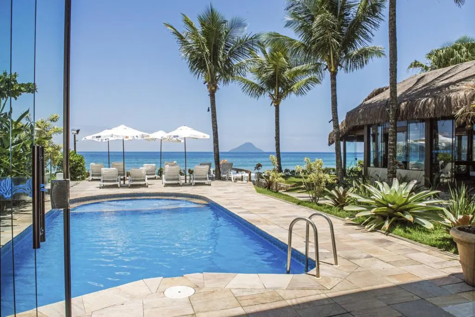 Pousada Chez Louise et Louis Pé na Areia