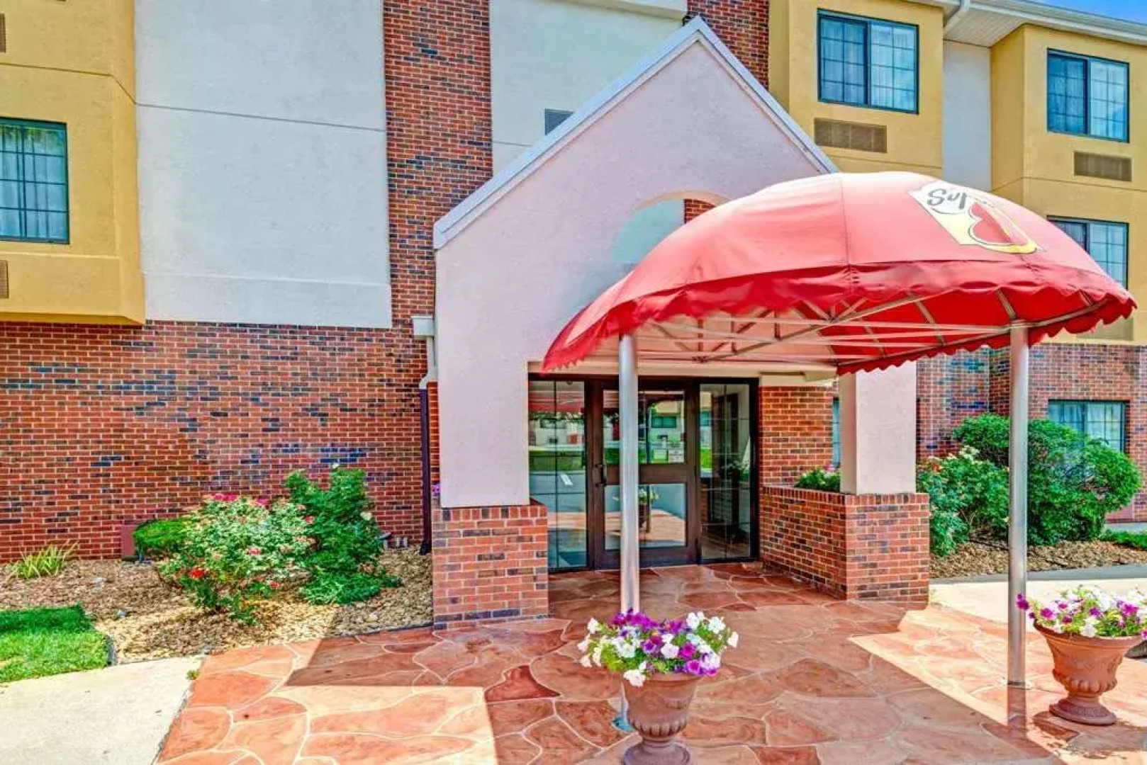 Super 8 Overland Park KC Area Near Convention Center