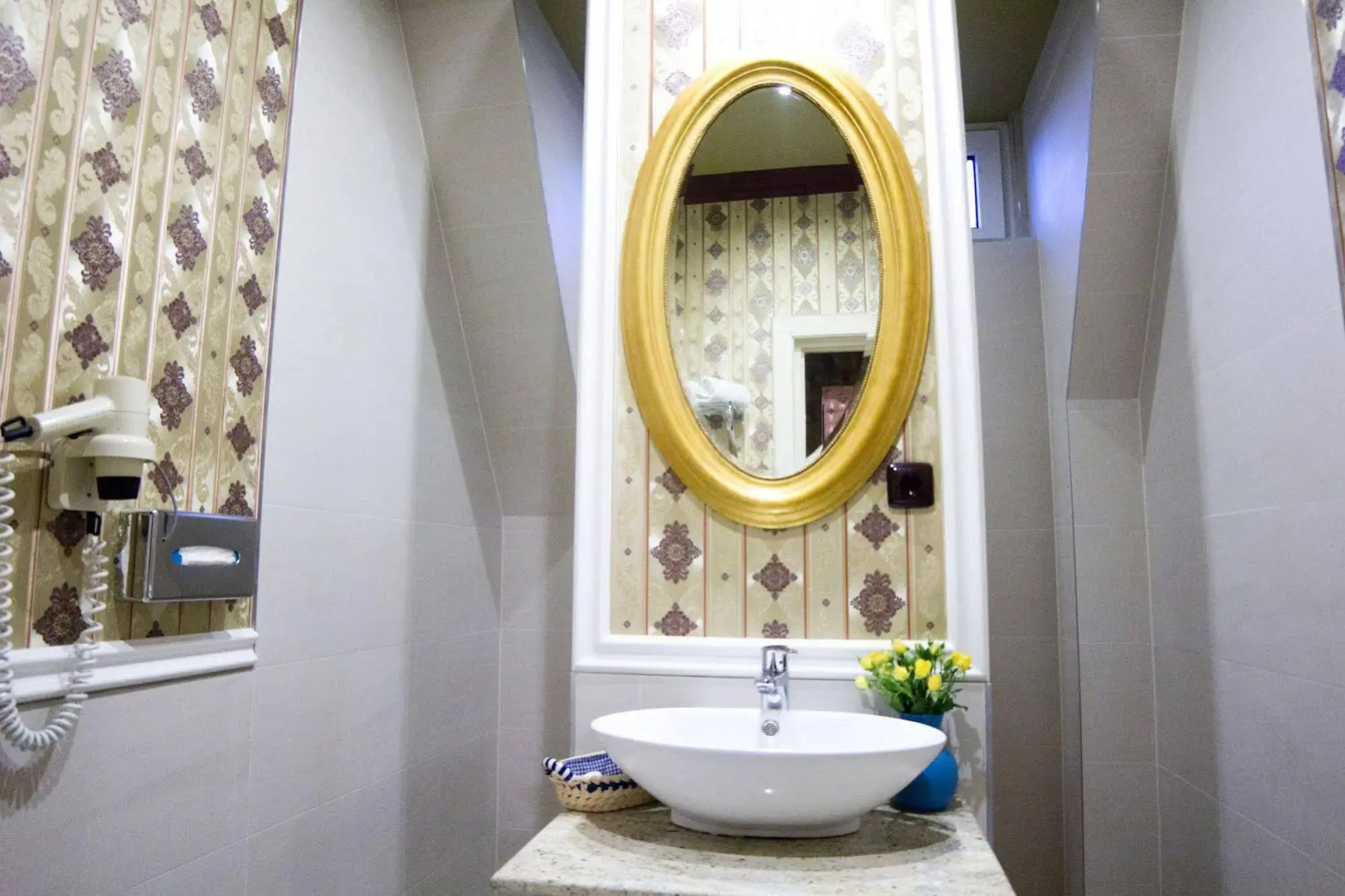 Topaz Boutique Hotel