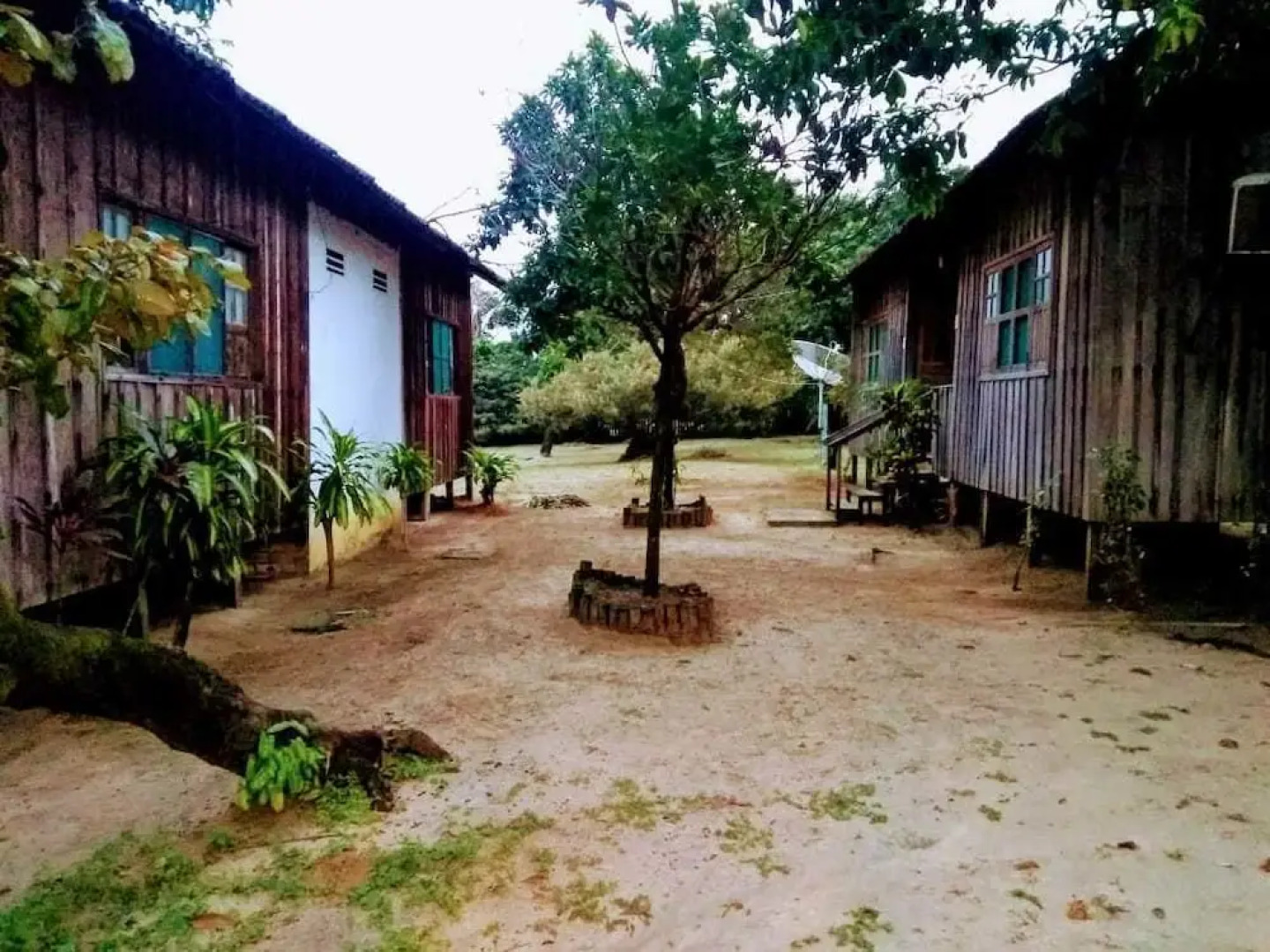 Pousada Bosque Dos Aruãs