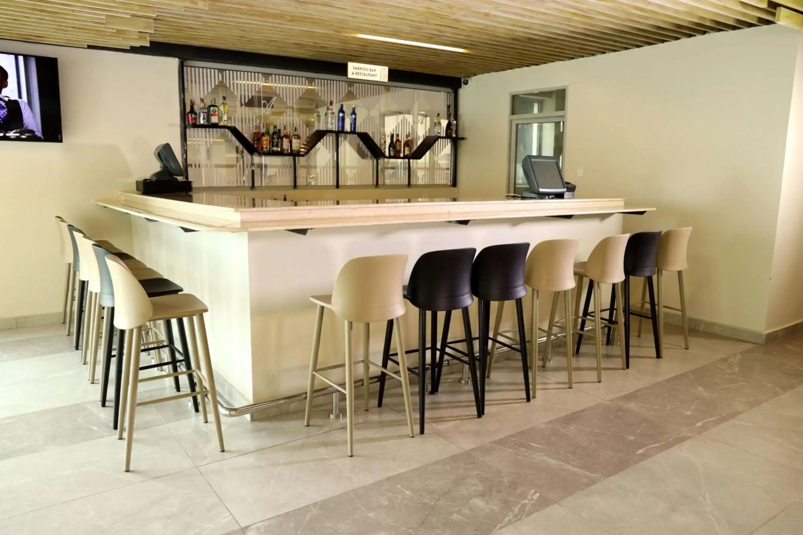 Отель PrideInn Plaza Nairobi Airport