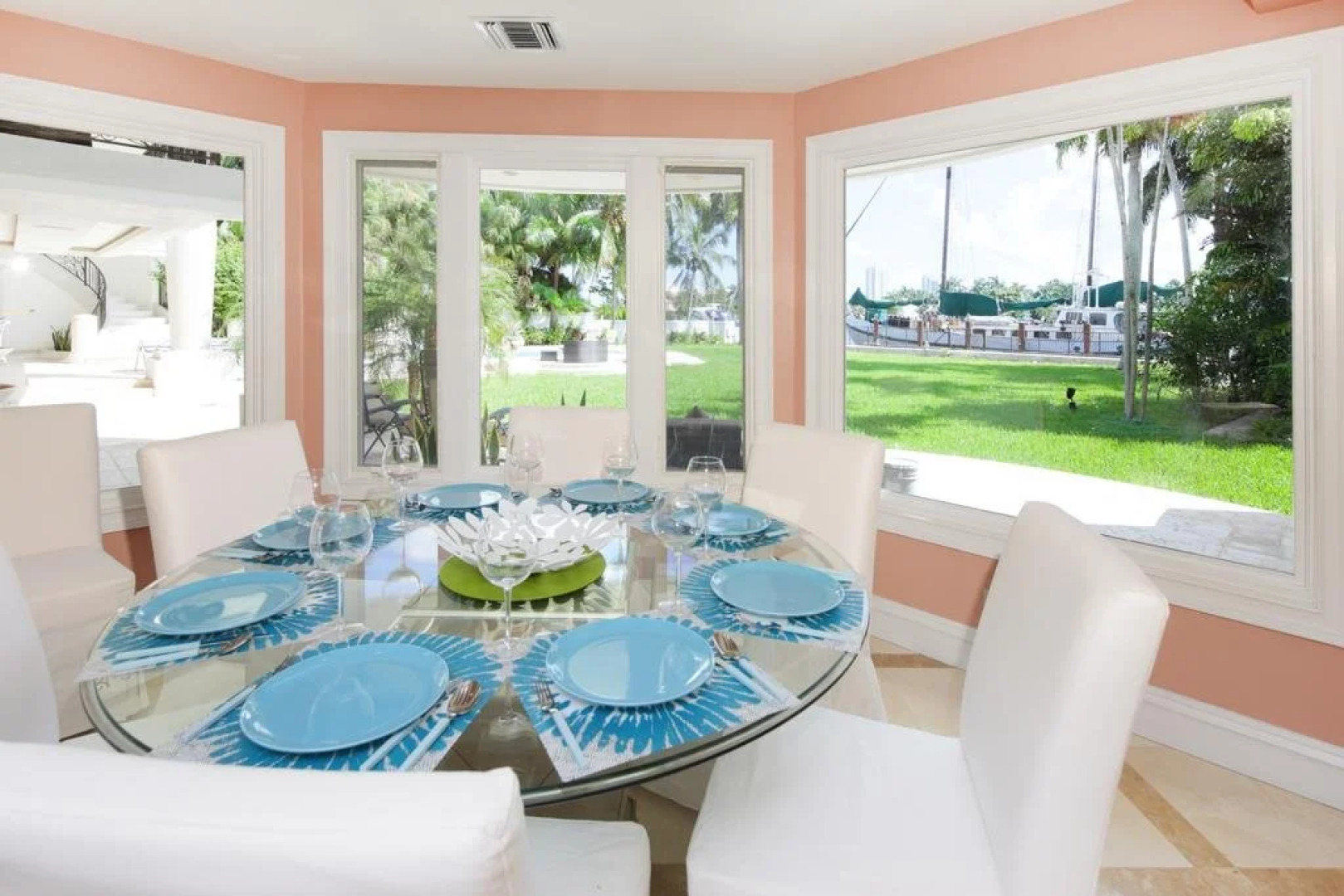 Casa Grande on the Bay