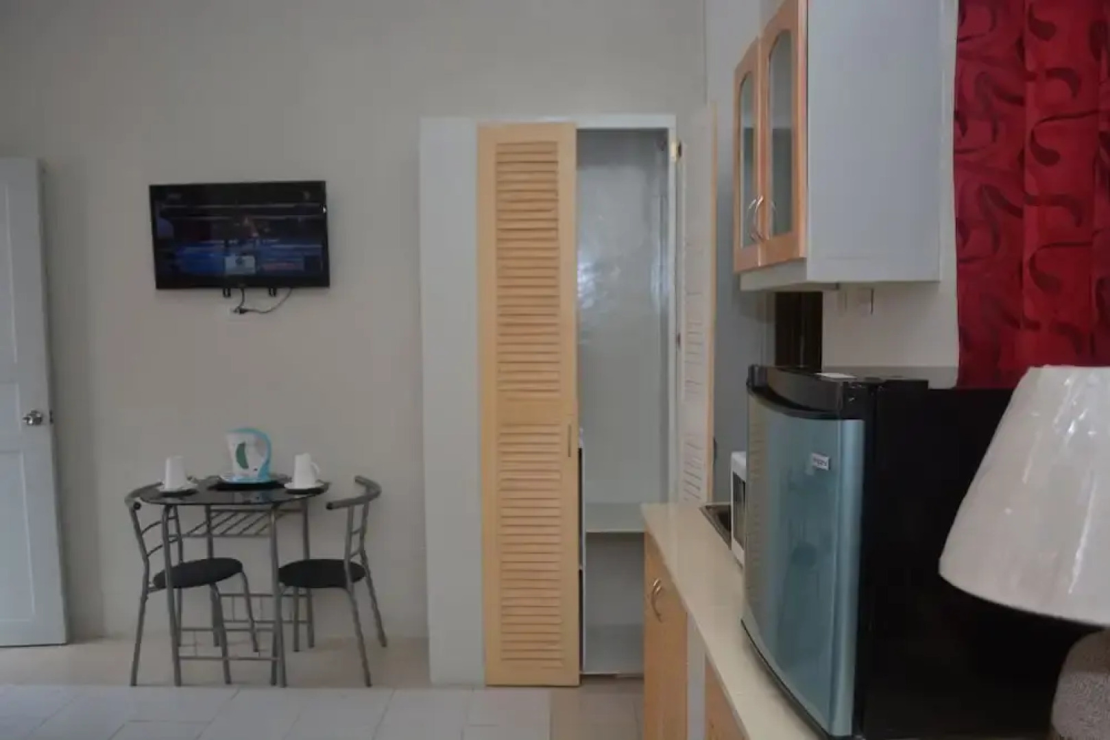 Ashley and Bill's Suites 'N Garden