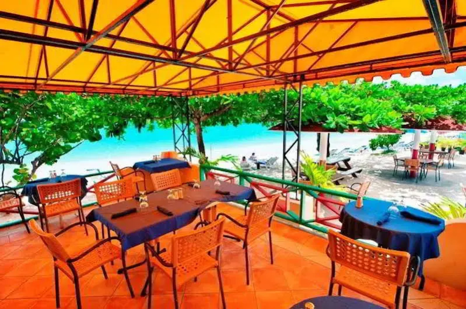The Flamboyant Hotel & Villas