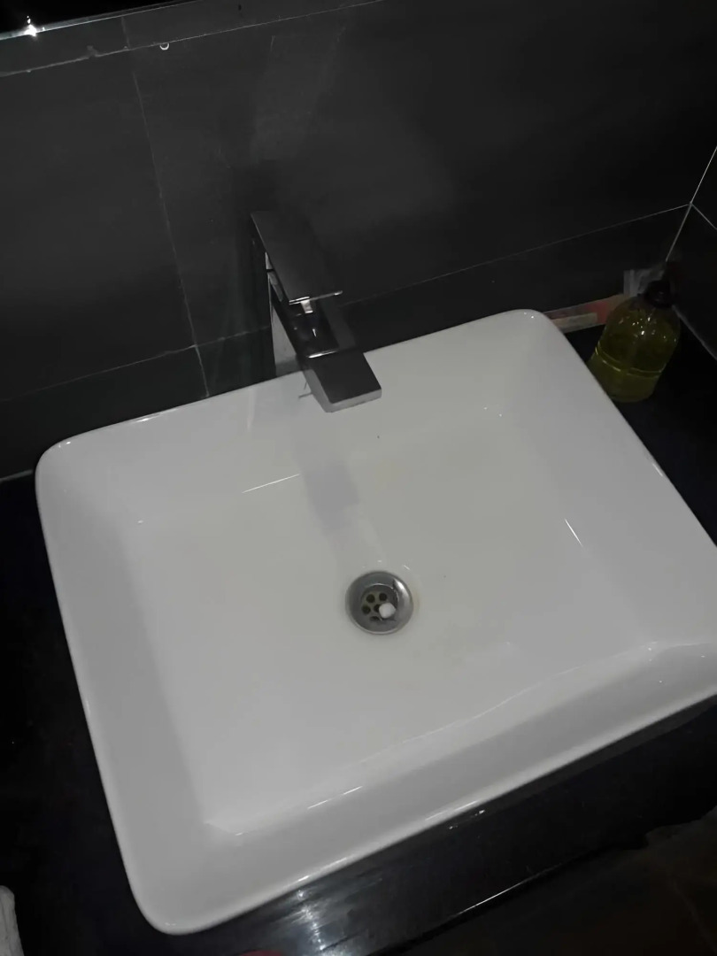 V by Vinnca Hotel Shiva