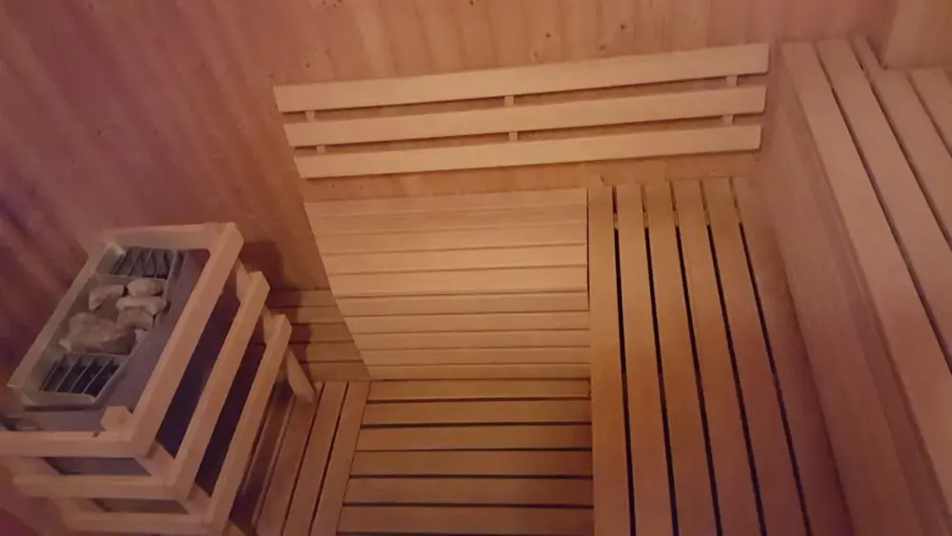 Guesthouse Leirubakki