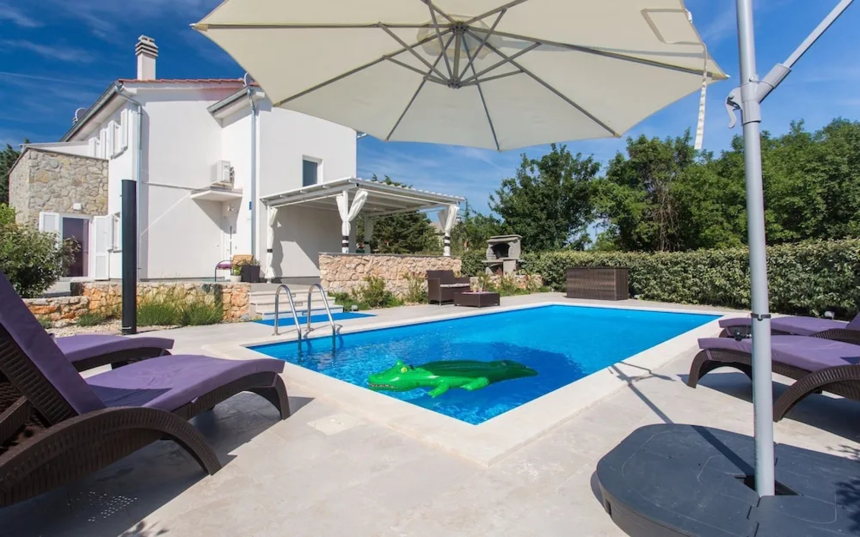 Property With 2 Bedrooms in Dobrinj, With Enclosed Garden